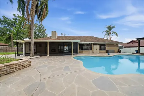 1008 Oakridge Manor Drive Brandon FL 33511