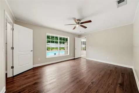 1008 Oakridge Manor Drive Brandon FL 33511