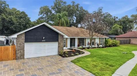 1008 Oakridge Manor Drive Brandon FL 33511