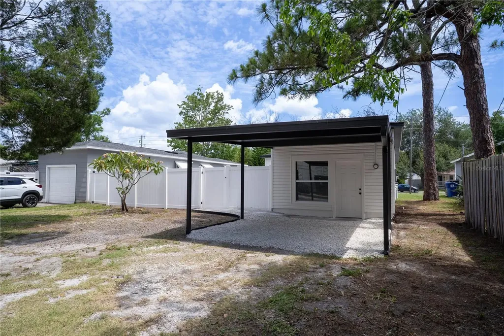 326 41st Avenue N St Petersburg FL 33703