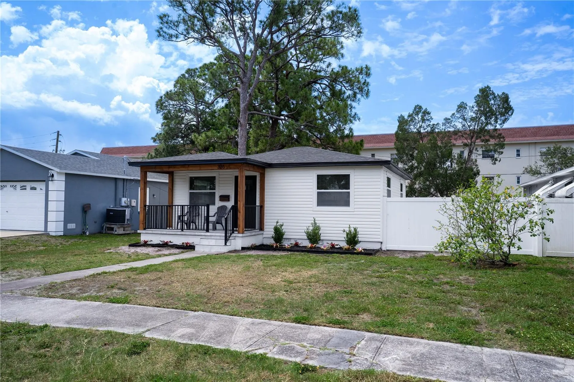 326 41st Avenue N St Petersburg FL 33703