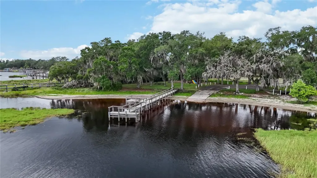 10105 Spring Lake Drive Clermont FL 34711