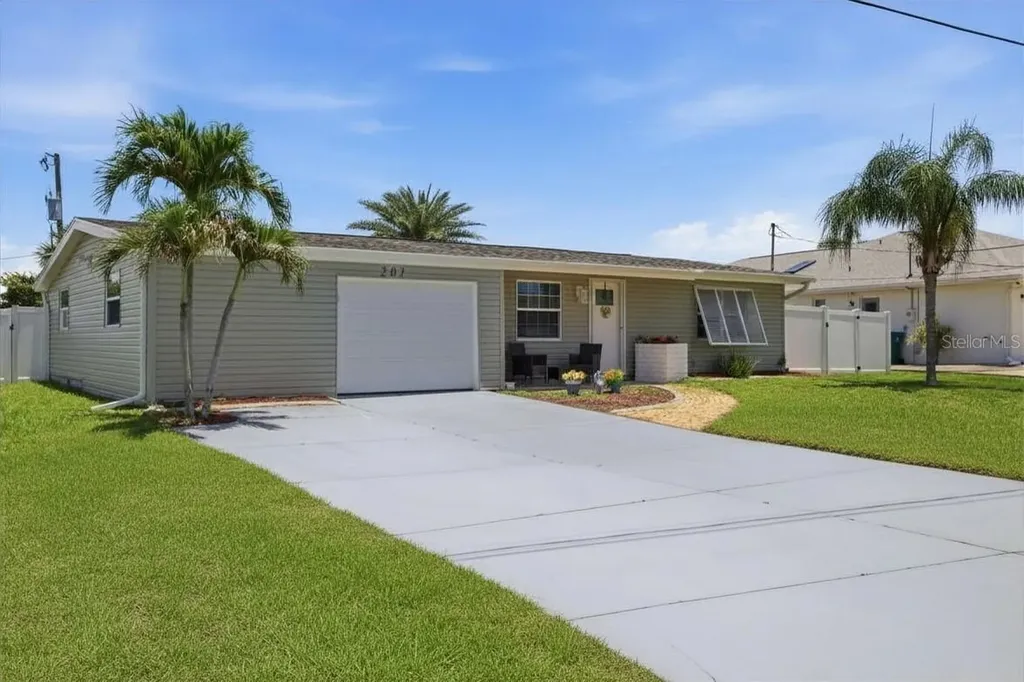201 E Tarpon Blvd NW Port Charlotte FL 33952