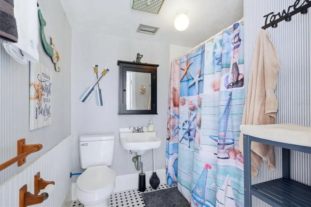 201 E Tarpon Blvd NW Port Charlotte FL 33952