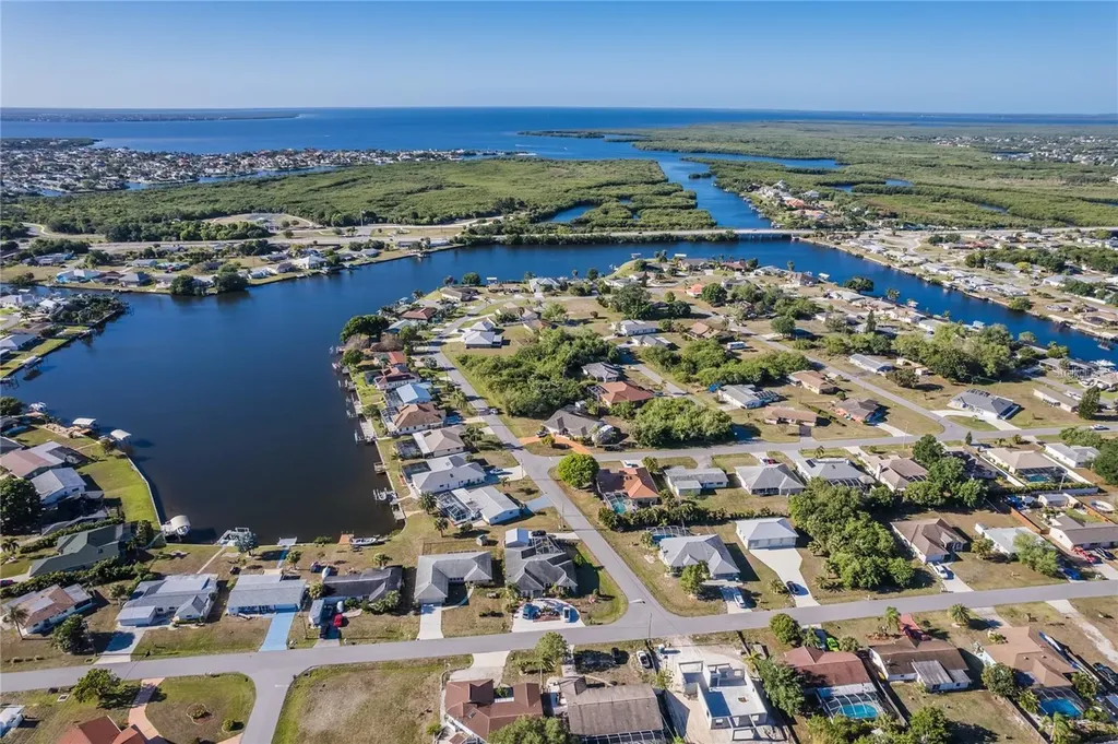 201 E Tarpon Blvd NW Port Charlotte FL 33952