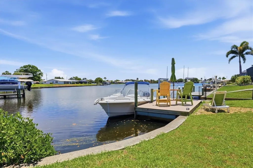 201 E Tarpon Blvd NW Port Charlotte FL 33952