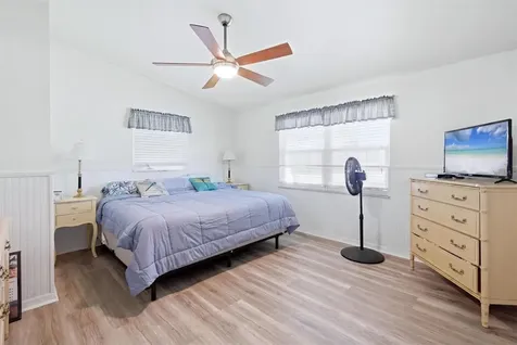 201 E Tarpon Blvd NW Port Charlotte FL 33952