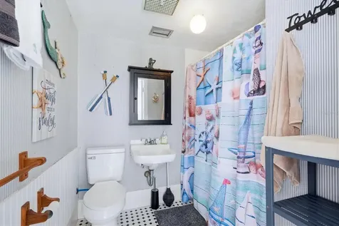 201 E Tarpon Blvd NW Port Charlotte FL 33952