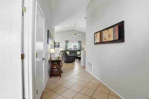 562 Bailey Circle Davenport FL 33897