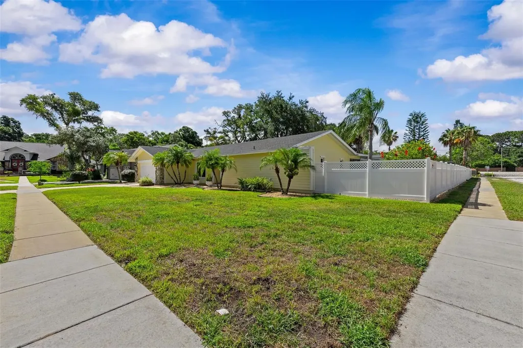 2828 Bridlewood Court Palm Harbor FL 34683