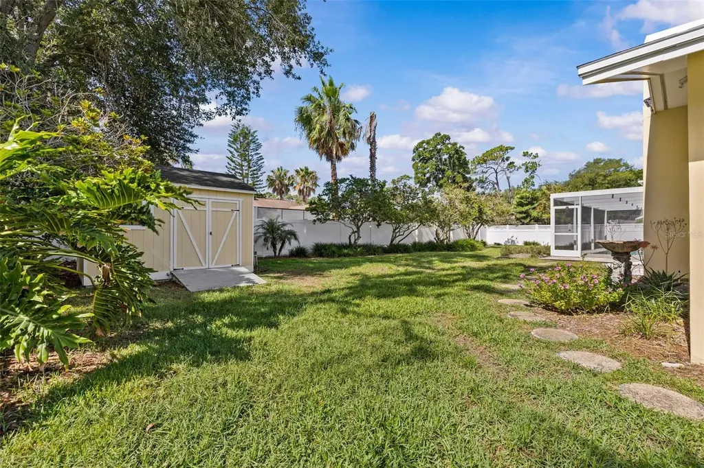 2828 Bridlewood Court Palm Harbor FL 34683
