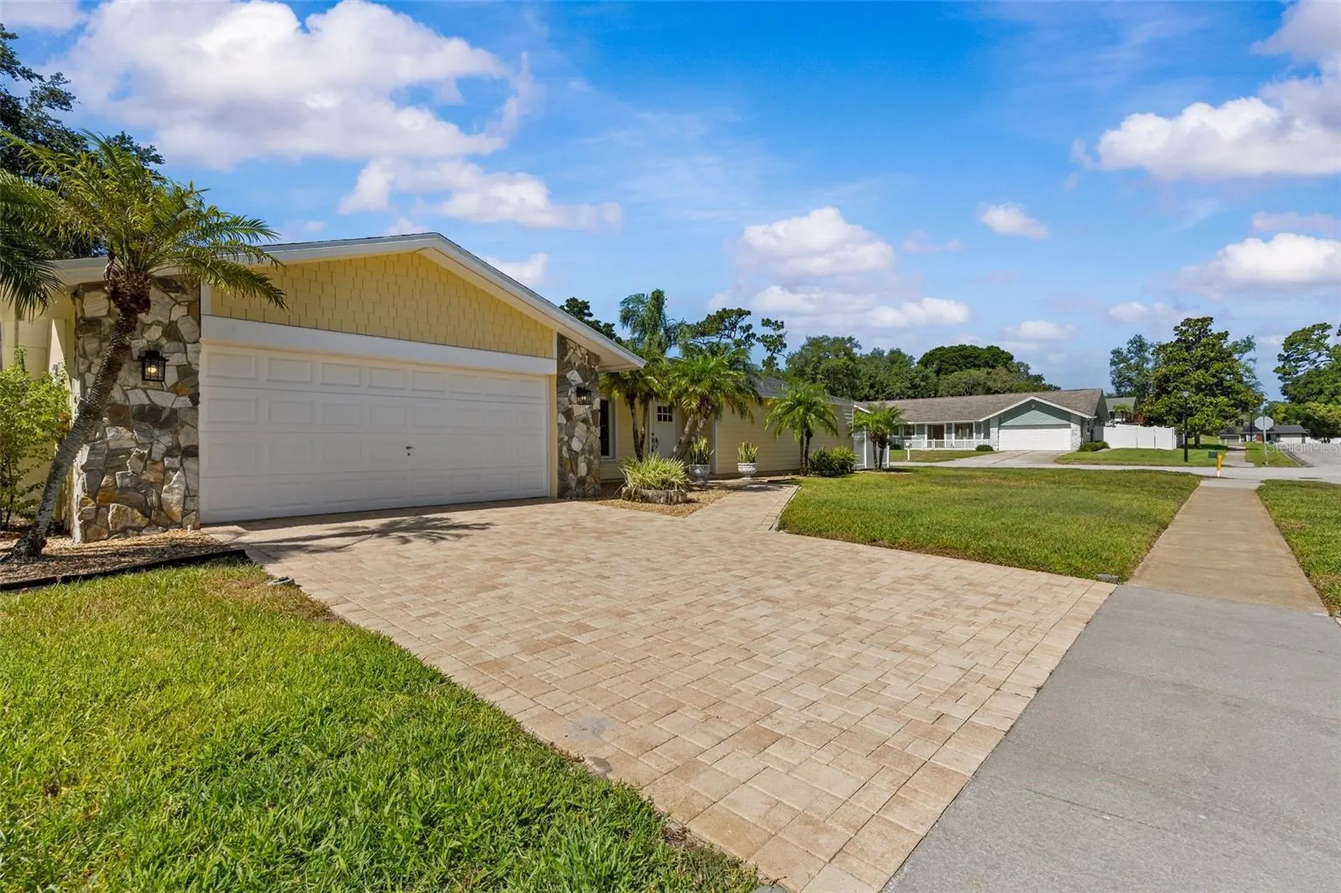 2828 Bridlewood Court Palm Harbor FL 34683
