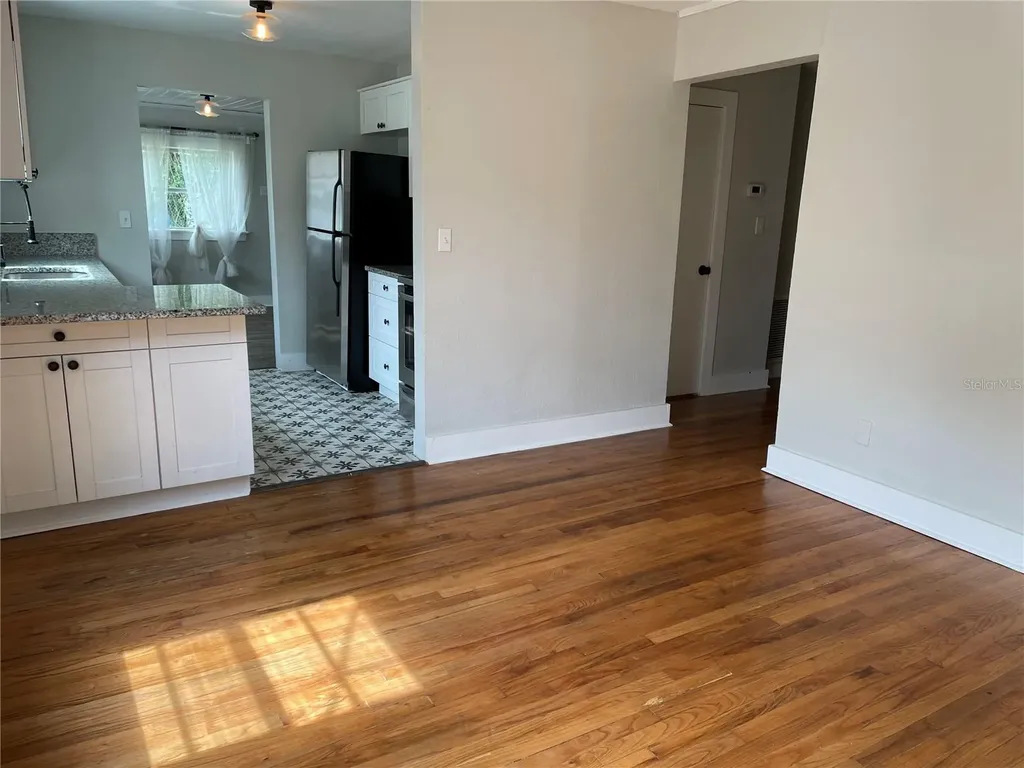 1517 E Ellicott Street Tampa FL 33610