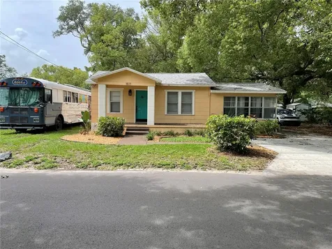 1517 E Ellicott Street Tampa FL 33610