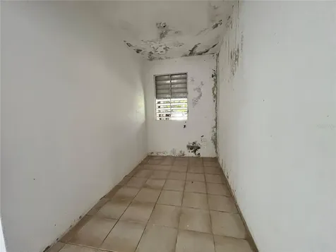 Calle 4 San Isidro Canovanas PR 00729