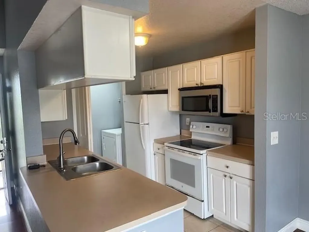 2550 N Alafaya Trail Orlando FL 32826