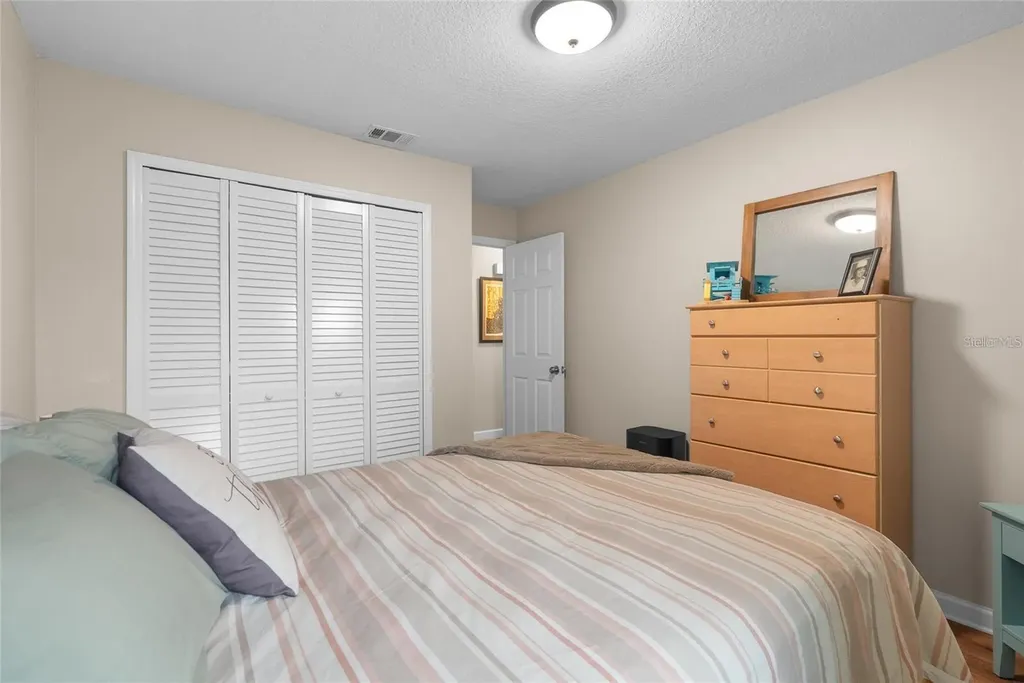 2468 Gulfbreeze Circle Palm Harbor FL 34683