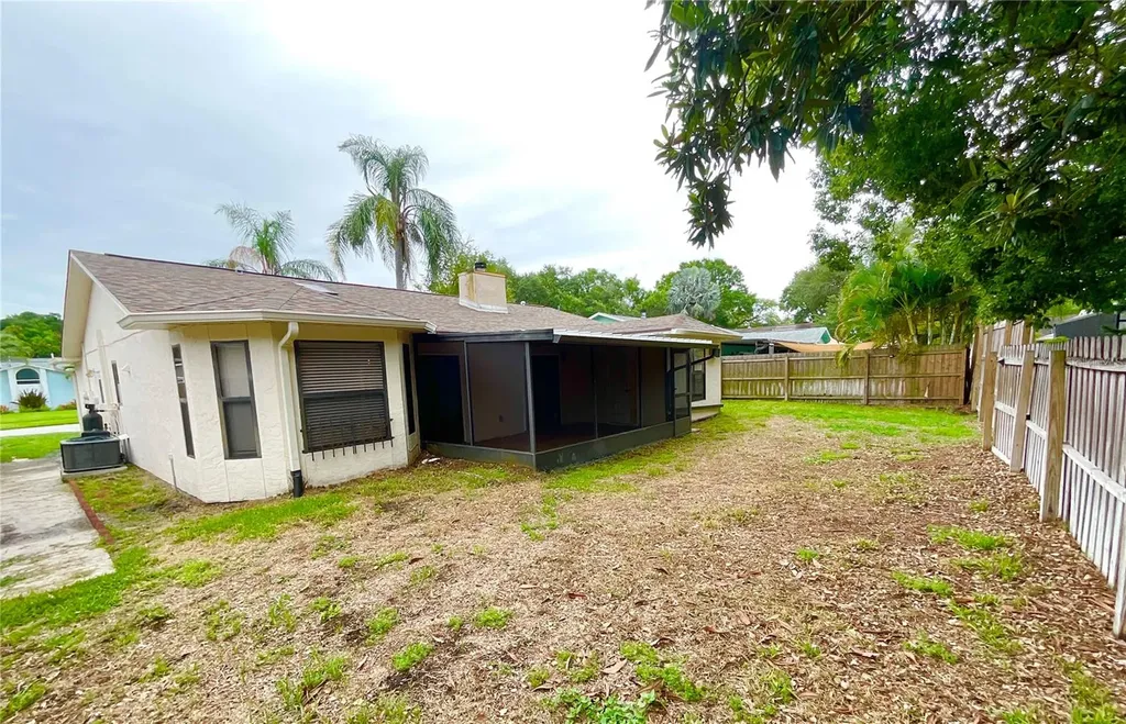 2468 Gulfbreeze Circle Palm Harbor FL 34683