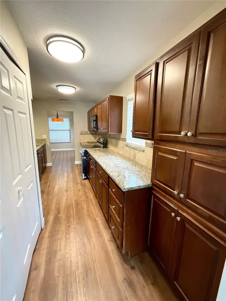 2468 Gulfbreeze Circle Palm Harbor FL 34683