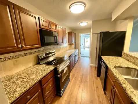 2468 Gulfbreeze Circle Palm Harbor FL 34683