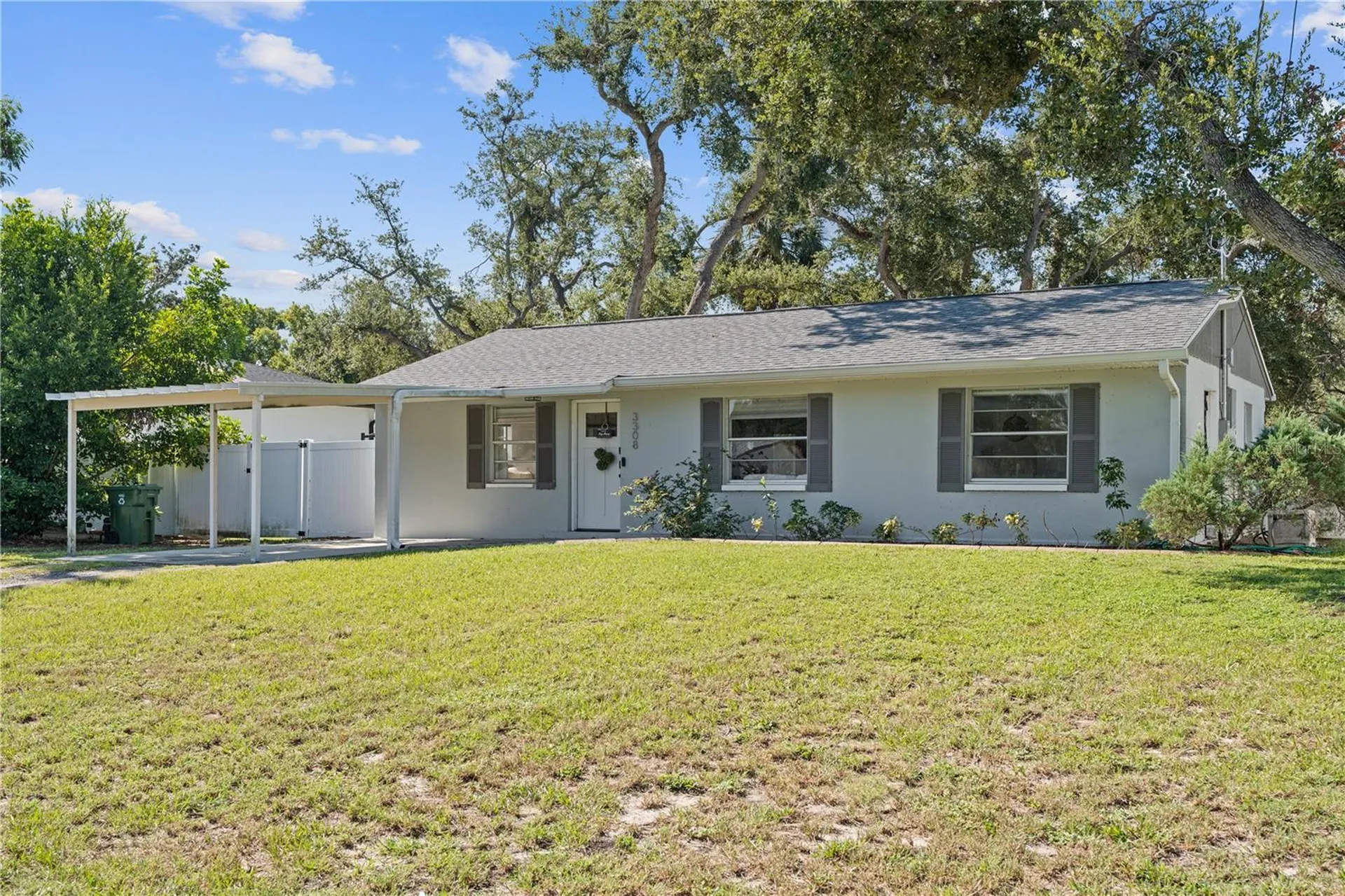 3308 W Van Buren Drive Tampa FL 33611