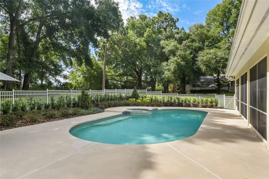 36 Stone Gate S Longwood FL 32779