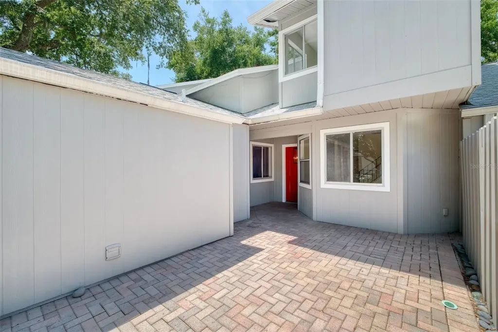 639 Laurel Oak Lane Altamonte Springs FL 32701