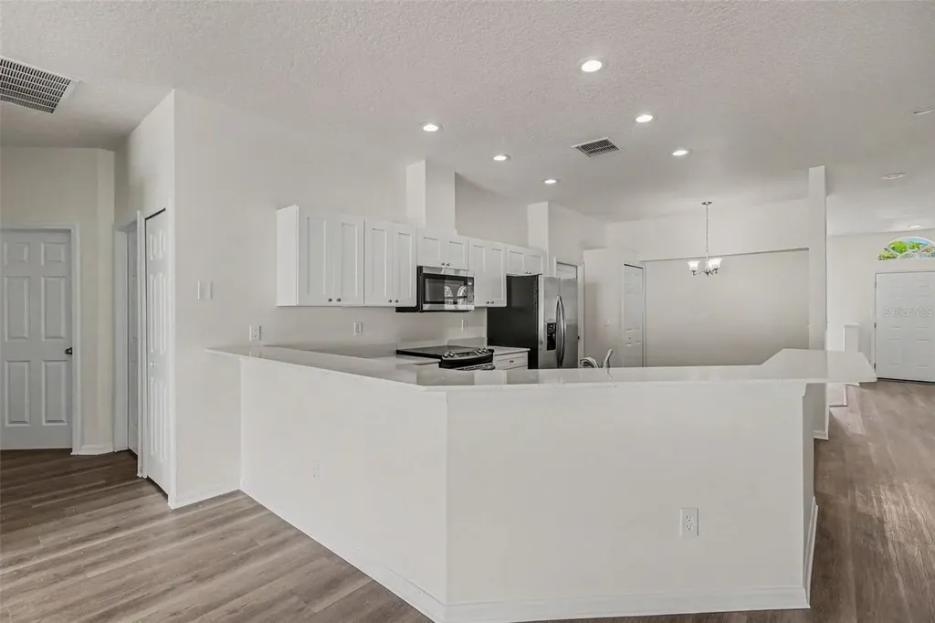 2565 Skif Drive Orlando FL 32812