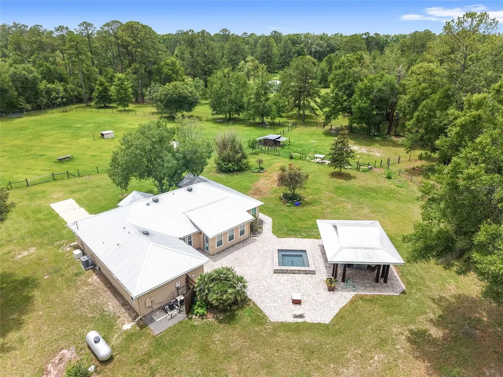 6410 NW 160th Street Alachua FL 32615