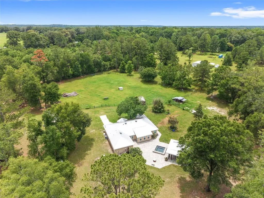 6410 NW 160th Street Alachua FL 32615