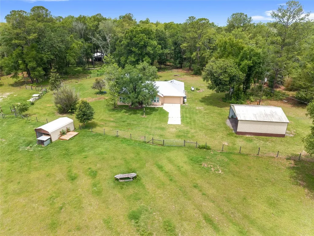 6410 NW 160th Street Alachua FL 32615