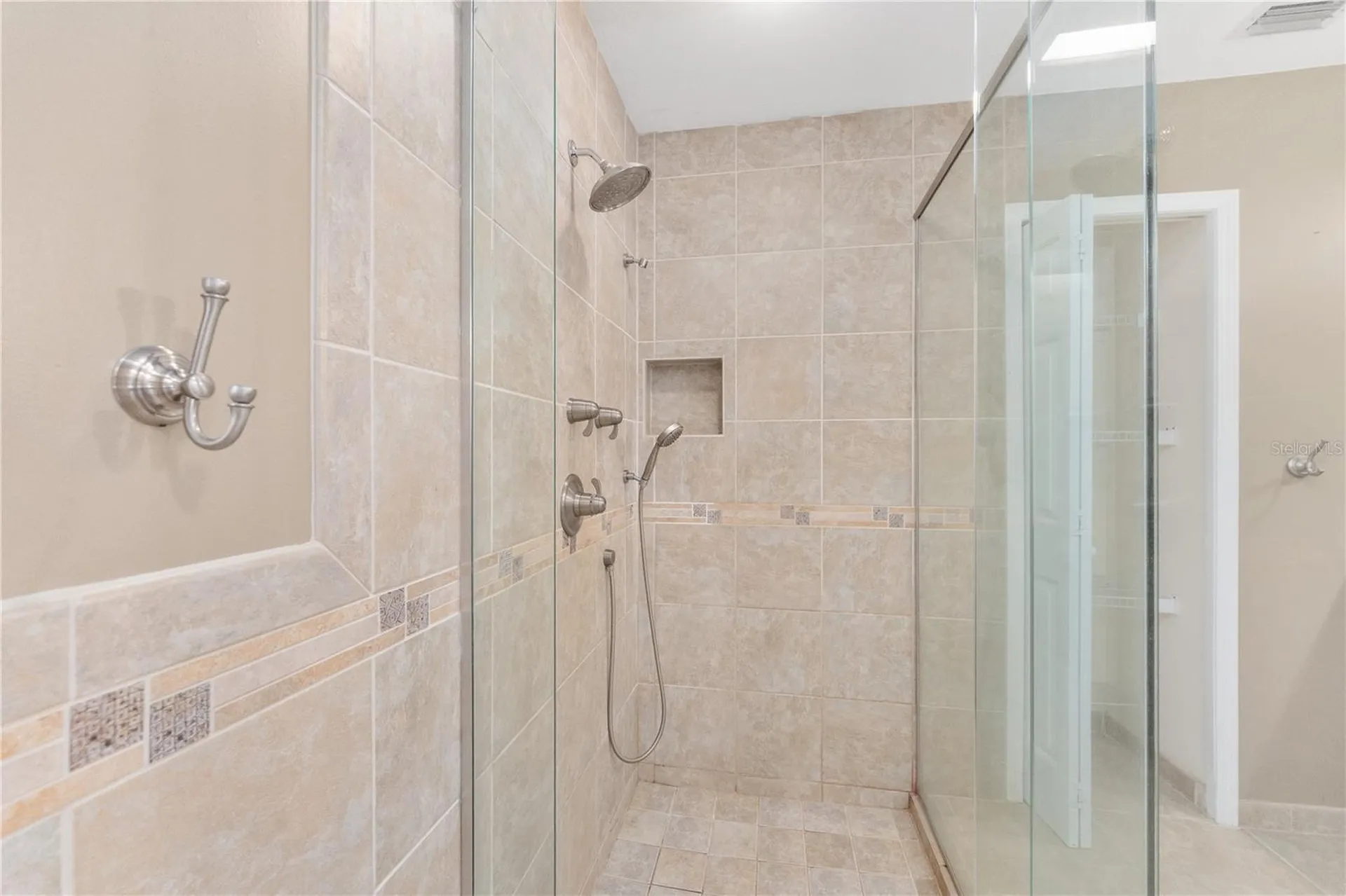 6410 NW 160th Street Alachua FL 32615
