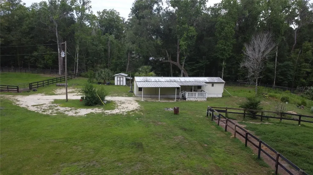 16945 NW 128th Terrace Reddick FL 32686