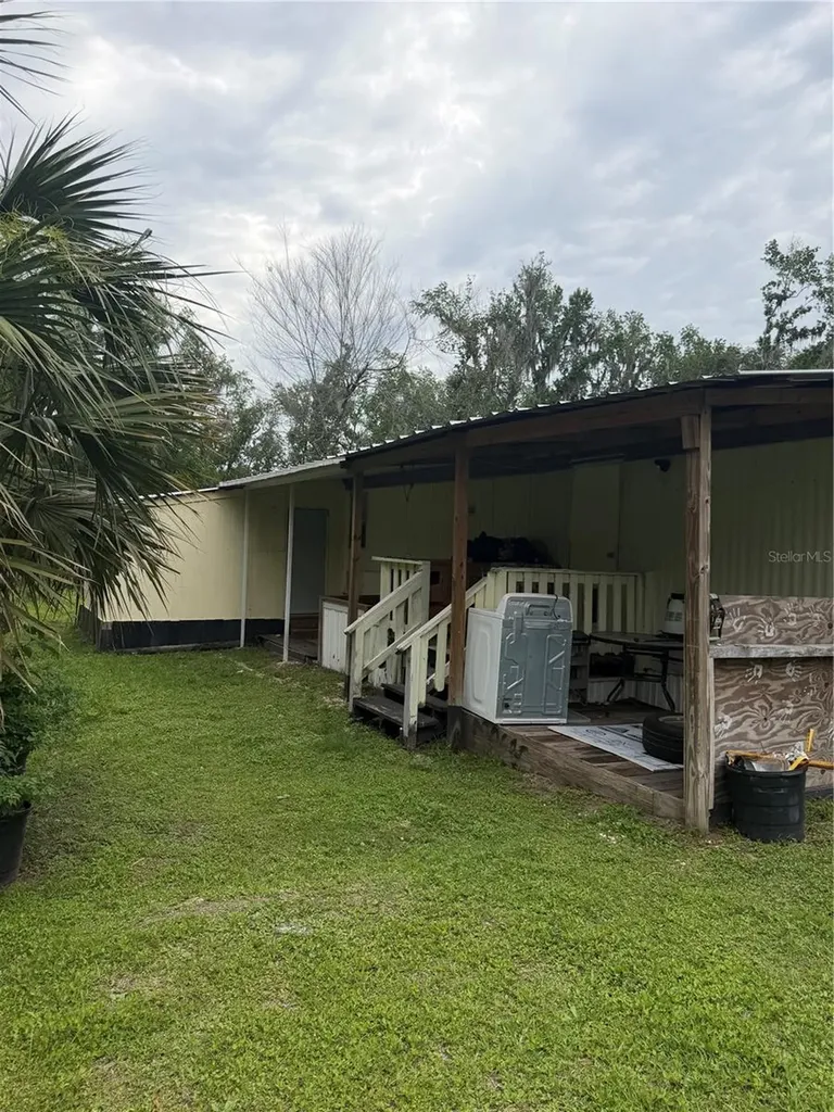 16945 NW 128th Terrace Reddick FL 32686