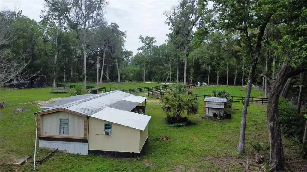 16945 NW 128th Terrace Reddick FL 32686