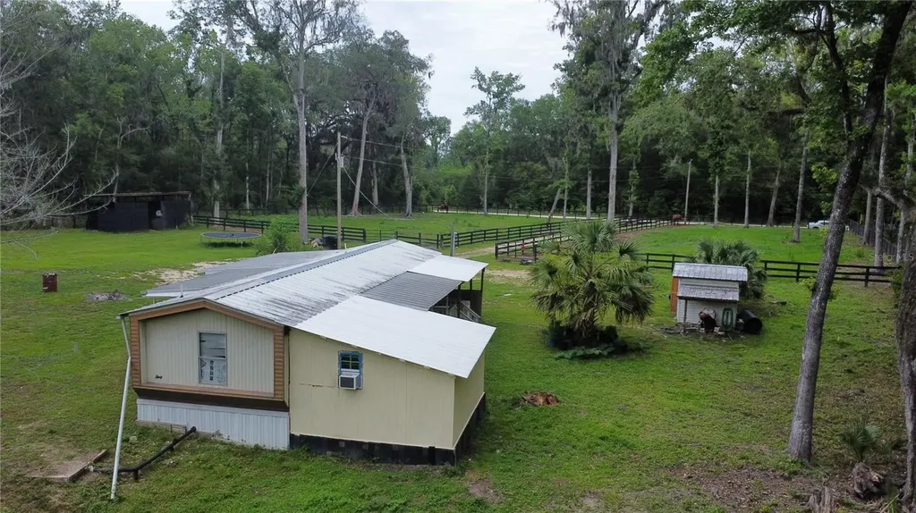 16945 NW 128th Terrace Reddick FL 32686