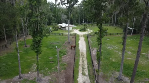 16945 NW 128th Terrace Reddick FL 32686