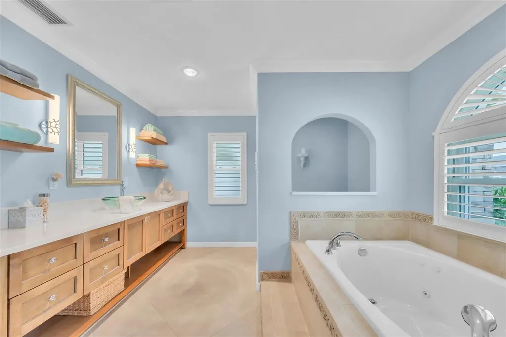 7759 Carver Court Seminole FL 33772