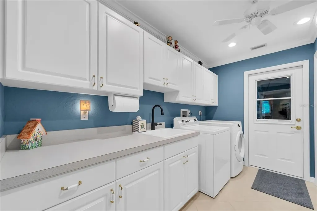 7759 Carver Court Seminole FL 33772