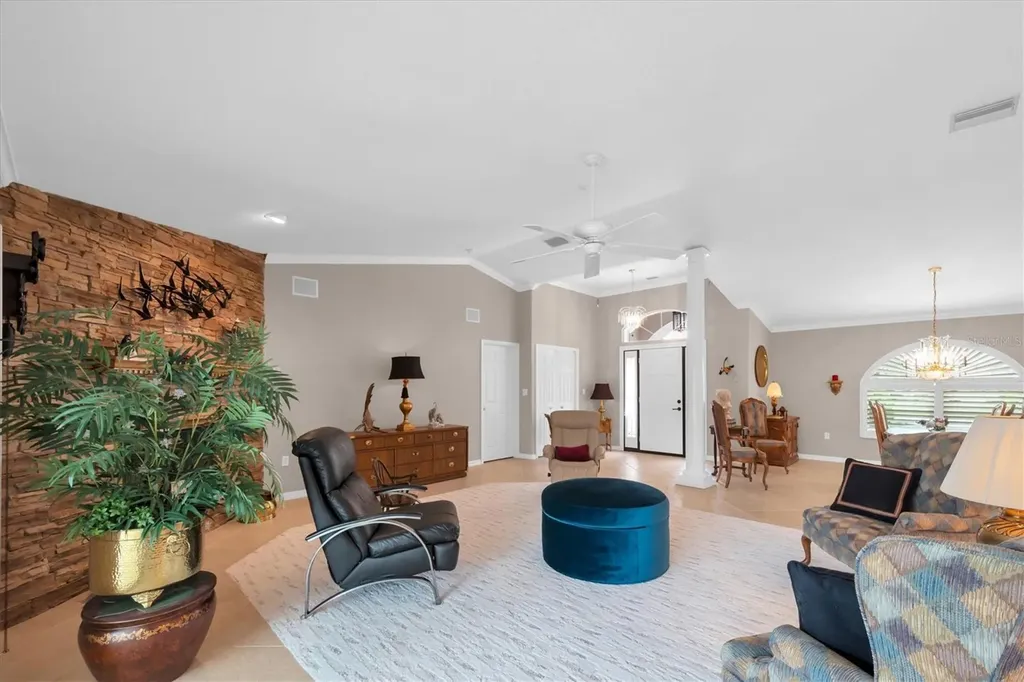 7759 Carver Court Seminole FL 33772