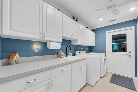 7759 Carver Court Seminole FL 33772