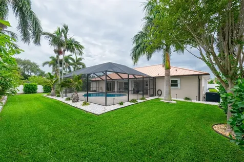 7759 Carver Court Seminole FL 33772
