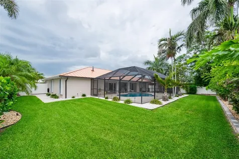 7759 Carver Court Seminole FL 33772