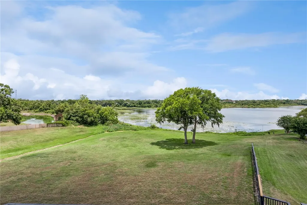 1068 Lotus Parkway Altamonte Springs FL 32714