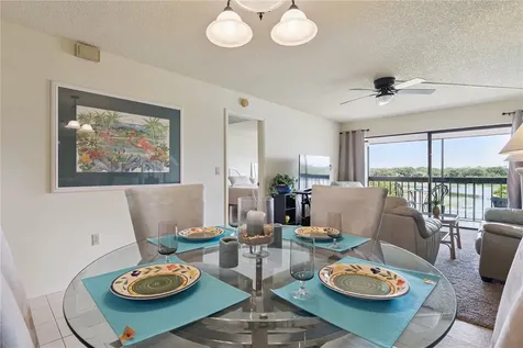 1068 Lotus Parkway Altamonte Springs FL 32714