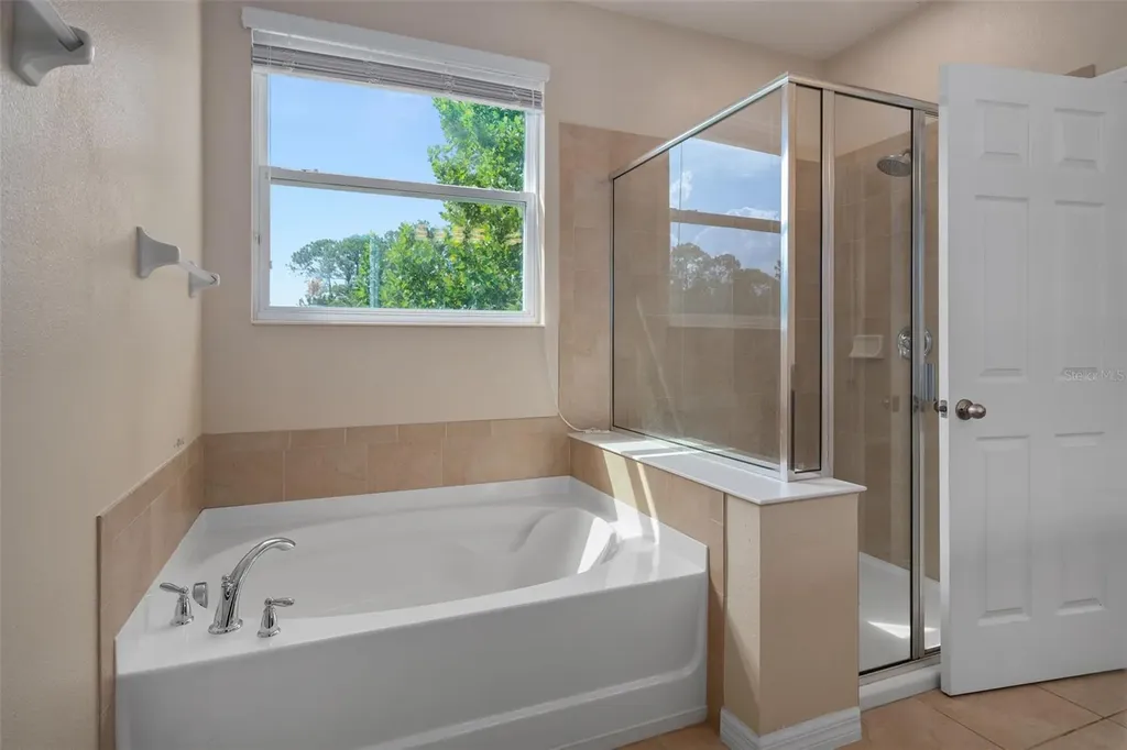 5177 Dove Tree Street Orlando FL 32811
