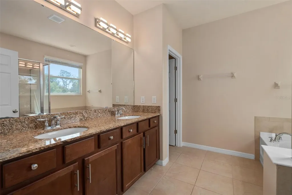 5177 Dove Tree Street Orlando FL 32811