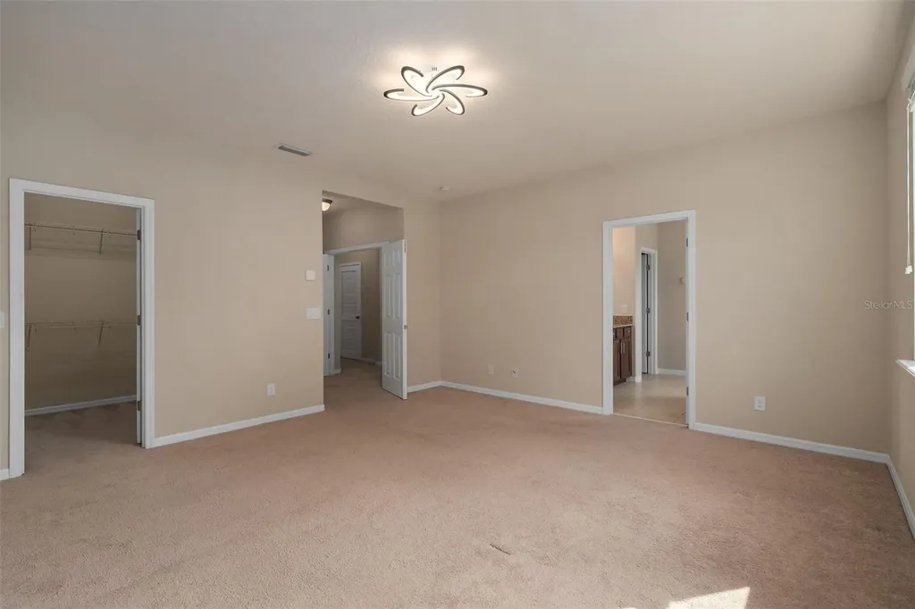 5177 Dove Tree Street Orlando FL 32811