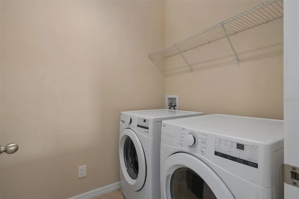 5177 Dove Tree Street Orlando FL 32811