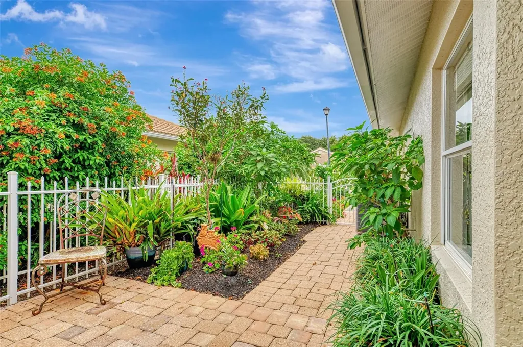 1078 Topelis Drive Englewood FL 34223